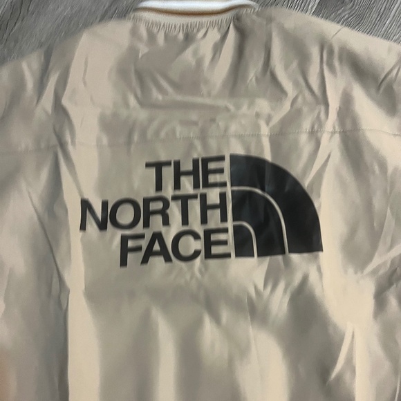 Brand New The North Face Spring / Summer Jacket. Medium - Picture 1 of 5